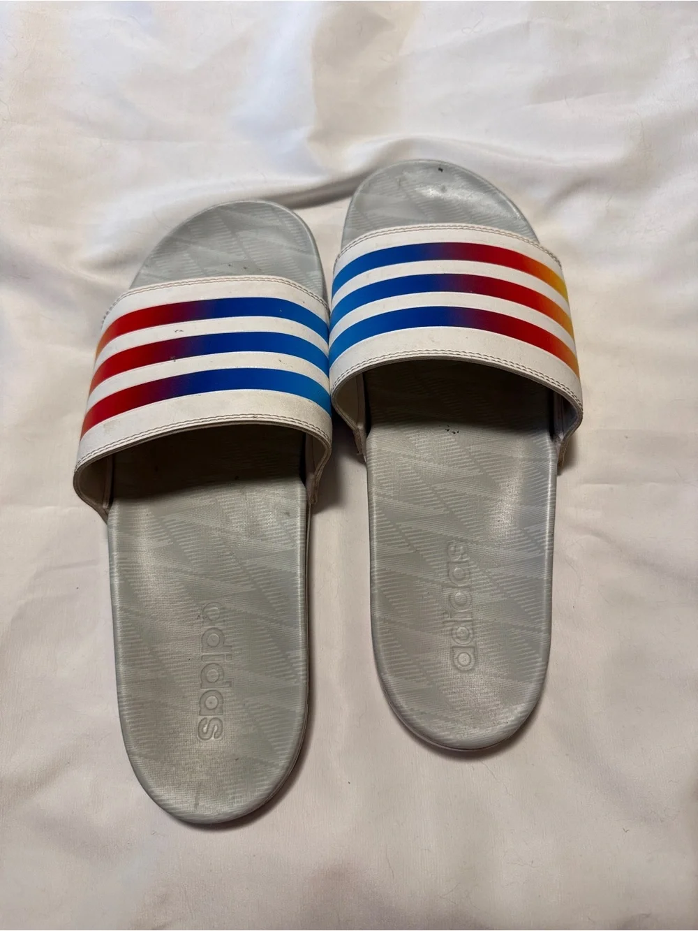Adidas Adilette Comfort Slides White Blue Red Men's Size 11 GX7222
